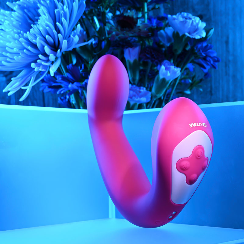 Evolved Buck Wild Dual-End Flicking Vibrator - Image 3