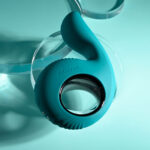 Evolved THUMBS UP - Green USB Rechargeable Stimulator - Image 2