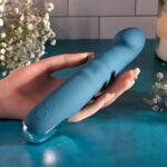 Evolved QUEEN OF ALL TRADES - Blue 22.6 cm USB Rechargeable Thrusting & Rotating Vibrator - Image 2