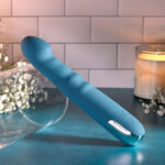 Evolved QUEEN OF ALL TRADES - Blue 22.6 cm USB Rechargeable Thrusting & Rotating Vibrator - Image 6