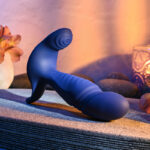 Gender X TRUE BLUE - Blue 13.5 cm USB Rechargeable Thrusting Prostate Massager - Image 3