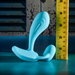 Gender X WEAR ME OUT - Blue 11.1 cm USB Rechargeable Wearable Vibrator with Wireless Remote - Image 7