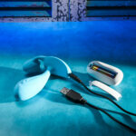Gender X WEAR ME OUT - Blue 11.1 cm USB Rechargeable Wearable Vibrator with Wireless Remote - Image 8