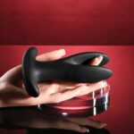 Gender X SPREAD THE LOVE - Black USB Rechargeable Stretching Anal Plug with Wireless Remote - Image 3