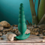 Gender X THE RATTLER - Green 17 cm USB Rechargeable Vibrating and Twirling Anal Plug - Image 2