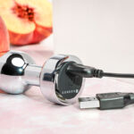 Gender X ROCKIN' METAL PLUG - Metallic 9.3 cm USB Rechargeable Butt Plug - Image 6