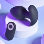Playboy Pleasure PLUG & PLAY - Black 10.3 cm USB Rechargeable Vibrating Butt Plug with Wireless Remote - Image 3