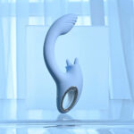 Playboy Pleasure SAPPHIRE SKY - Blue 21.6 cm USB Rechargeable Vibrator with Double Tongue Stimulator - Image 5