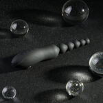 Playboy Pleasure LET IT BEAD - Black 23.1 cm USB Rechargeable Vibrating Anal Beads with Clitoral Suction - Image 6