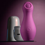 Playboy Pleasure THE JET SET - TAPPING - Purple 10.2 cm Tapping Stimulator with Charging Case - Image 2