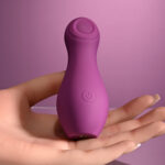 Playboy Pleasure THE JET SET - TAPPING - Purple 10.2 cm Tapping Stimulator with Charging Case - Image 7