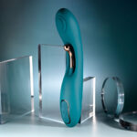 Playboy Pleasure AURELIE - Green 22.7 cm USB Rechargeable Vibrator with Internal Flicker - Image 3