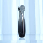 Playboy Pleasure BON VOYAGE - Black/Chrome 18.7 cm USB-C Rechargeable Tapping Vibrator - Image 7