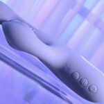 Playboy Pleasure NUBBIN RUBBIN - Purple 24.1 cm USB Rechargeable Thrusting Rabbit Vibrator - Image 4
