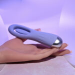 Selopa IN A FLAP - Purple 15 cm USB Rechargeable Flicking Stimulator - Image 2