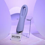 Selopa IN A FLAP - Purple 15 cm USB Rechargeable Flicking Stimulator - Image 5