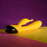 Selopa BUZZZ BUNNY - Yellow 19.7 cm USB Rechargeable Rabbit Vibrator - Image 5