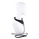 SPORTSHEETS Velvet Noir Collar & Leash - Black Restraint & Leash - Image 4