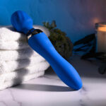 Selopa BLUE BELLE - Blue USB Rechargeable 20 cm Massage Wand - Image 5
